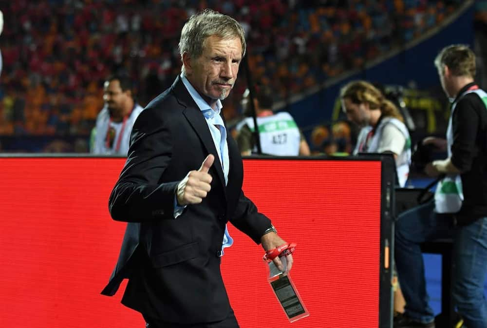 Stuart Baxter biography age, son, wife, new team, and salary