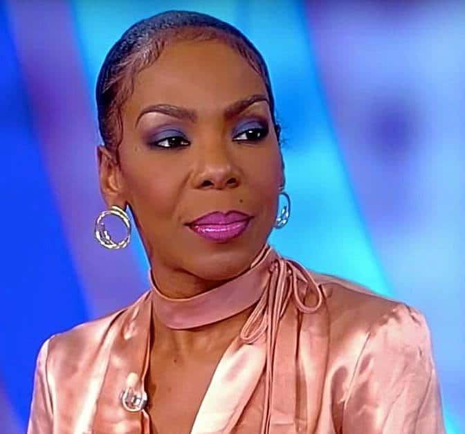 Who is Robert Kelly's ex-wife, Andrea Kelly? Let's find out!