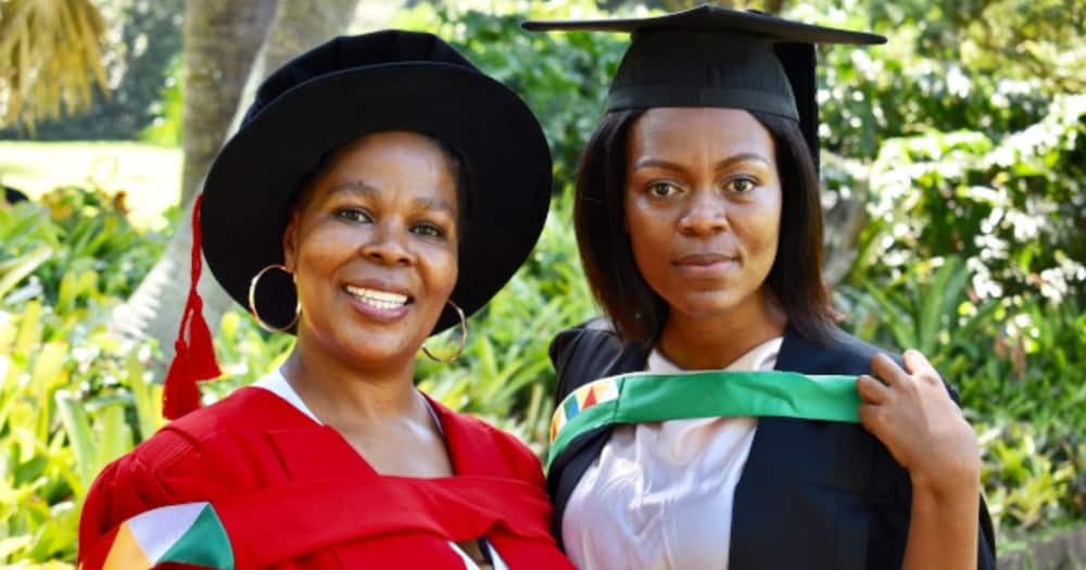 Mother and daughter, graduate, University KwaZulu-Natal, UKZN, graduation, inspired
