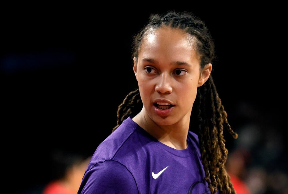 Who is Brittney Griner? Age, wife, childhood, parents, profession, gender,  worth 