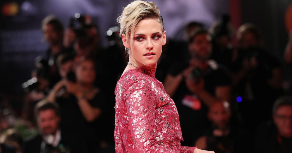 Kristen Stewart Makes an Appearance in Her Role as Princess Diana and Fans React
