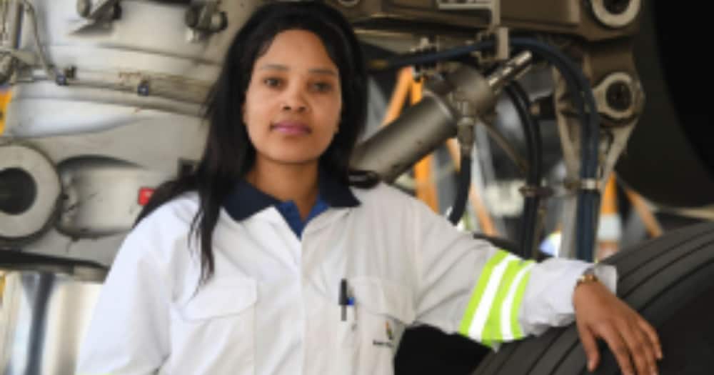 Meet Lefentse Phokwane, SA's first black female aircraft engineer