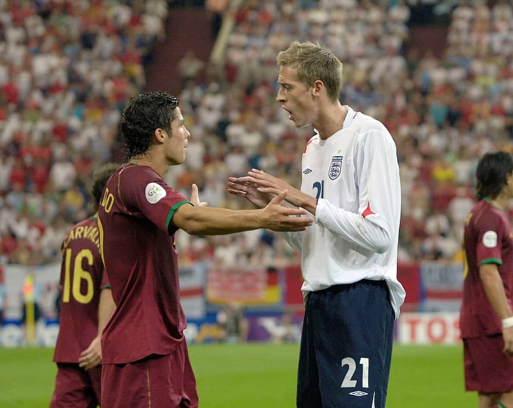 Lionel Messi, Supporter, Peter Crouch, Cristiano Ronaldo, Brace, Man United, Debut