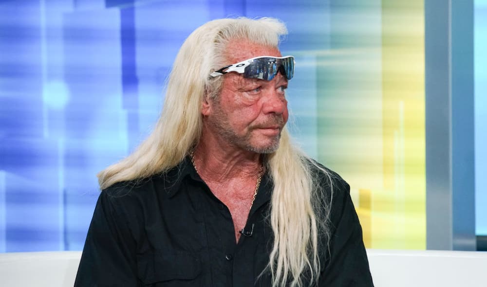 How old is dog the bounty hunter?