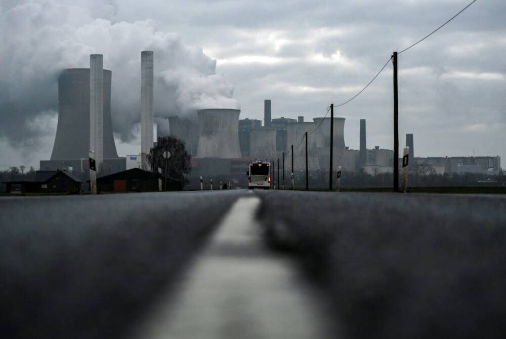 Fossil fuel CO2 emissions up slightly in 2022: IEA - Briefly.co.za