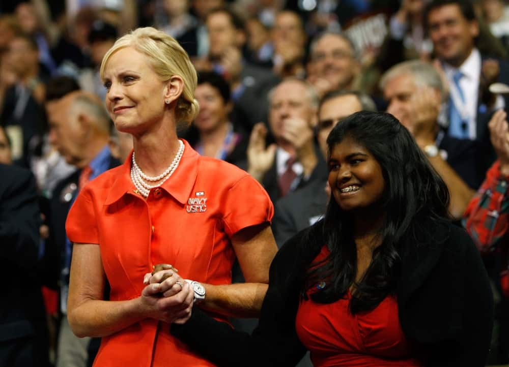 Bridget McCain with her mother, Cindy McCain.