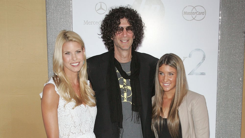 Media personality Howard Stern with daughter Ashley and wife Beth during the premiere of Sex and the City " at Radio City Music Hall on 24 May 2010.