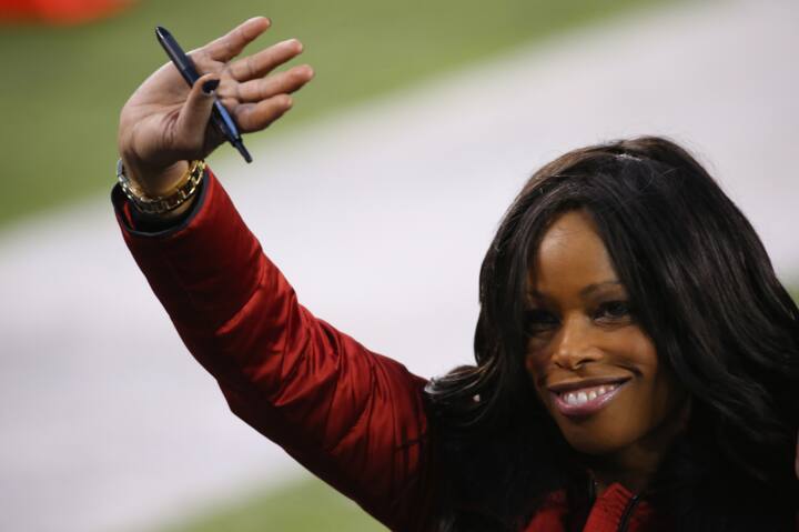 Who Is Pam Oliver? Age, Spouse, Health, Salary, Teeth, Career, Profile ...