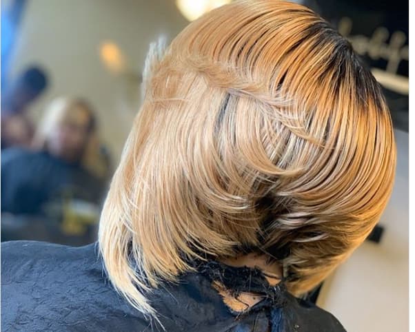 Stunning Feathered Bob Hairstyles for that Glammed Up Look