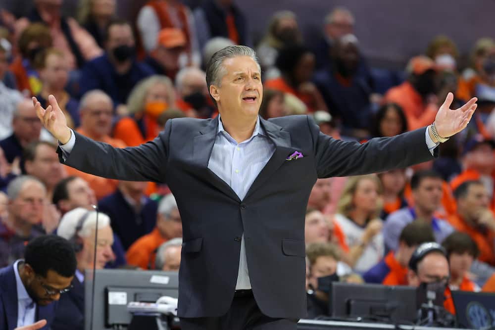 John Calipari of the Kentucky Wildcats reacts during the first half against the Auburn Tigers