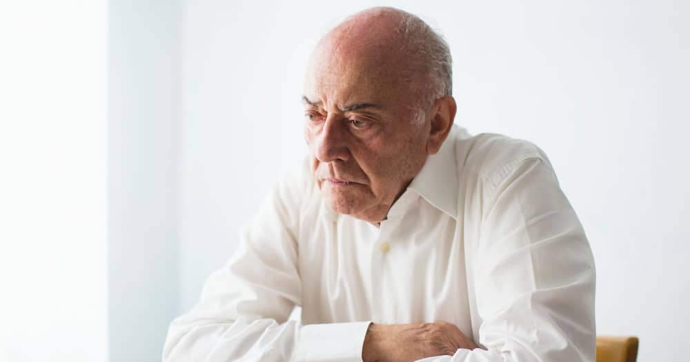 Sad old man has to pay ex-wife millions for divorce maintenance.