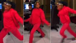 Woman has internet busting with viral video of her trying to skip backwards: “I’ll keep trying”