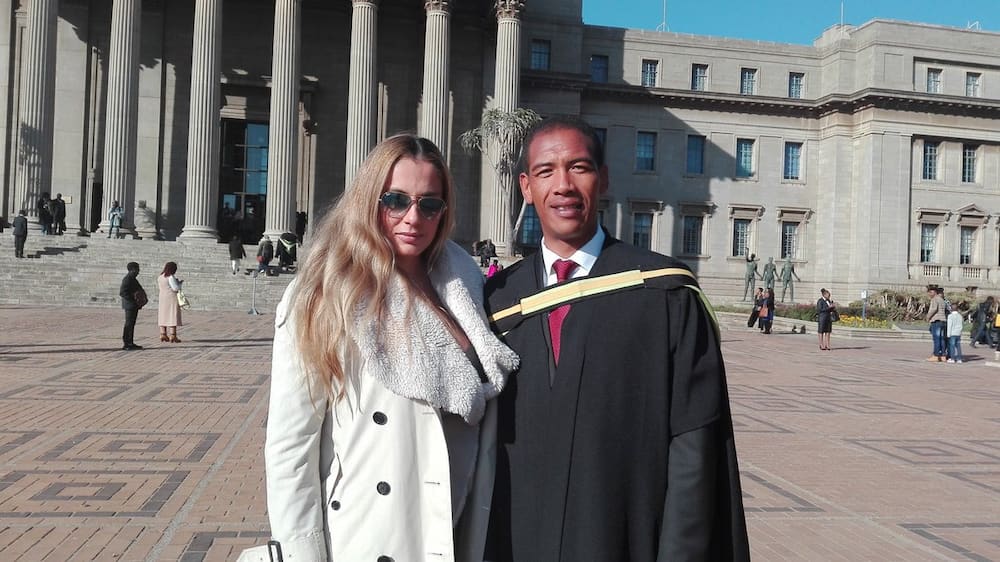 Ashwin Willemse biography