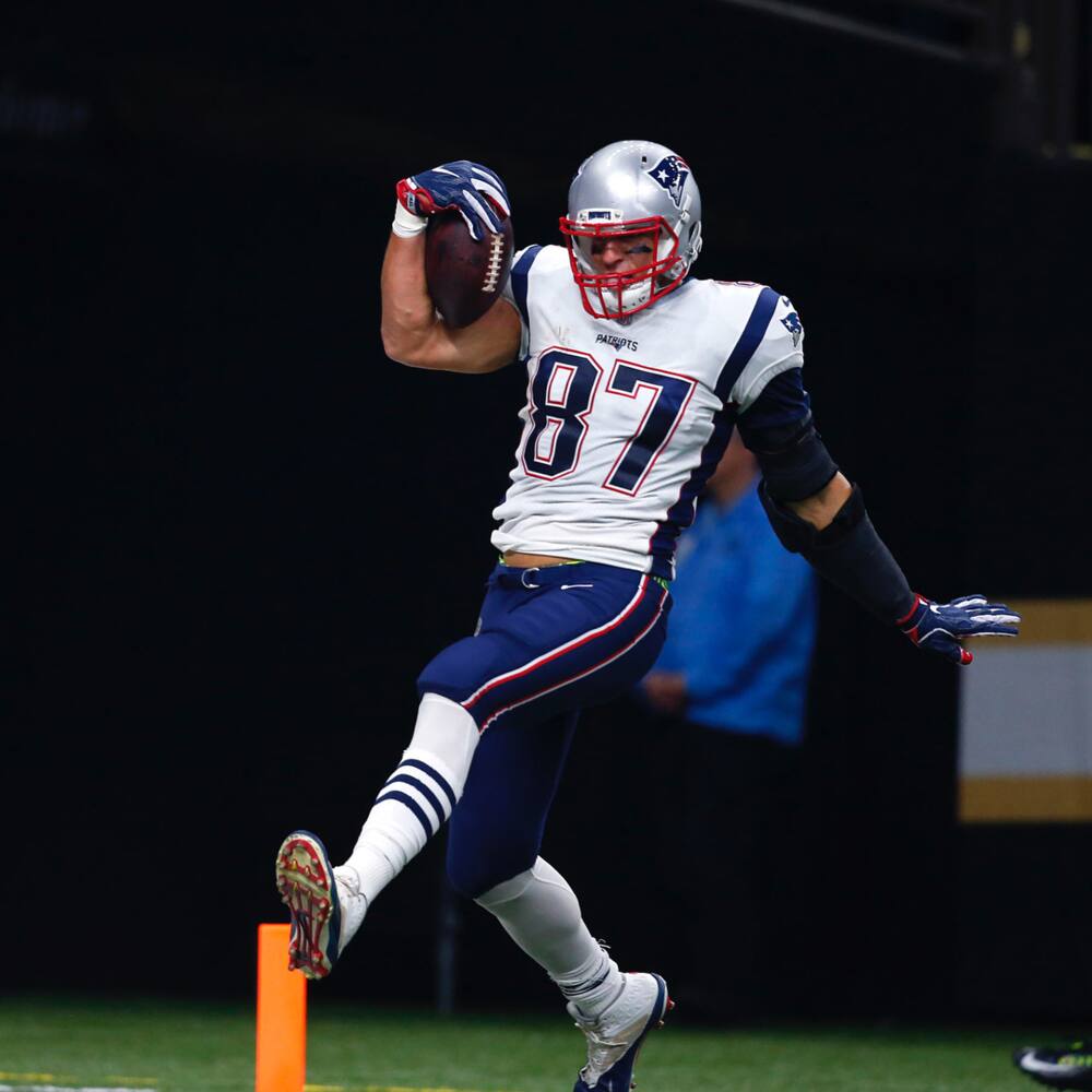 Rob Gronkowski Age & Height: How Old & How Tall Is He?