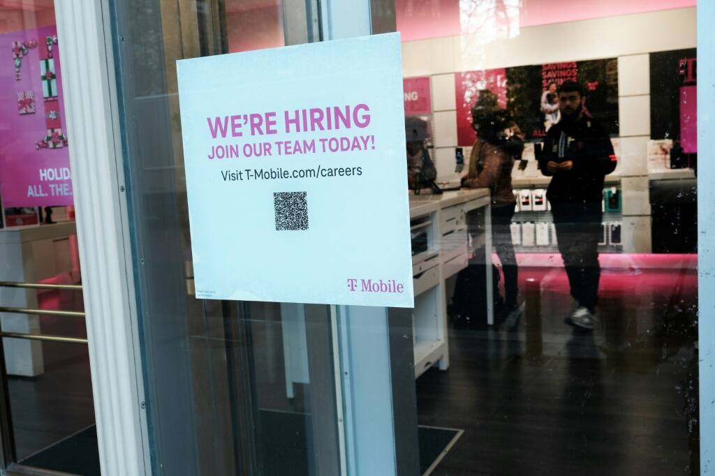 US Hiring Eases In March As Economy Shows Signs Of Cooling - Briefly.co.za