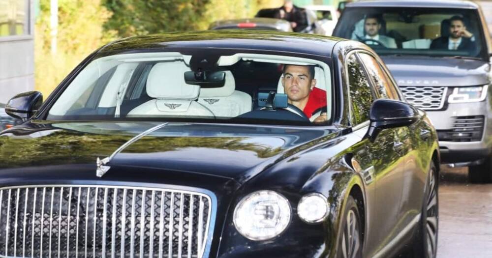 Ronaldo Arrives Man United Training Riding Bentley Worth R5 Million ...
