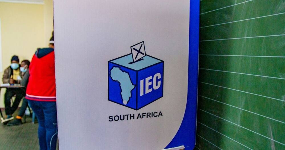 IEC's, decision, reopen registrations, political parties react