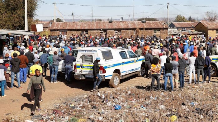 Gauteng police arrest 32 illegal miners in Randfontein, AmaBherete not yet deployed