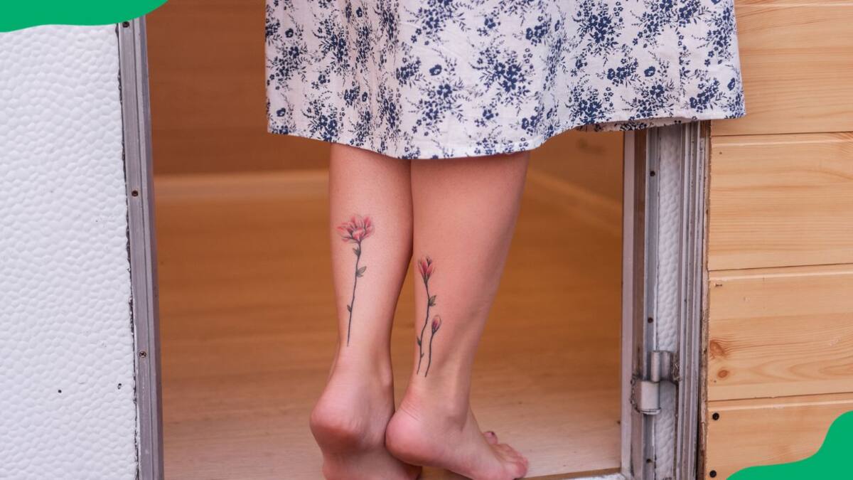 Fine line dandelion seeds tattoo on the ankle