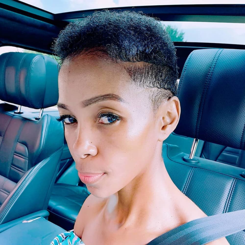 Nhlanhla Nciza hairstyles