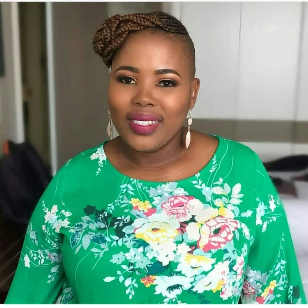 Lebo Sekgobela age, children, husband, songs, albums, record labels and nominations