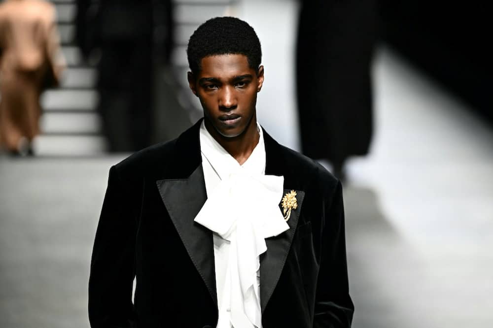 Sober and sleek elegance for Dolce & Gabbana's black-clad men - Briefly ...