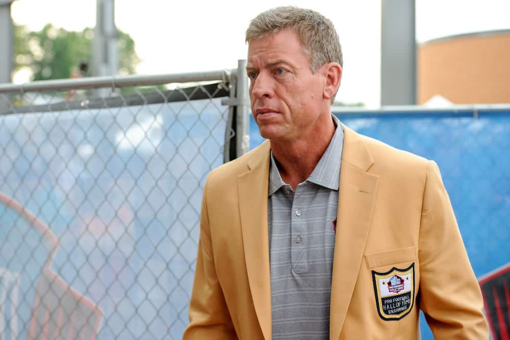 Troy Aikman's daughter surgery