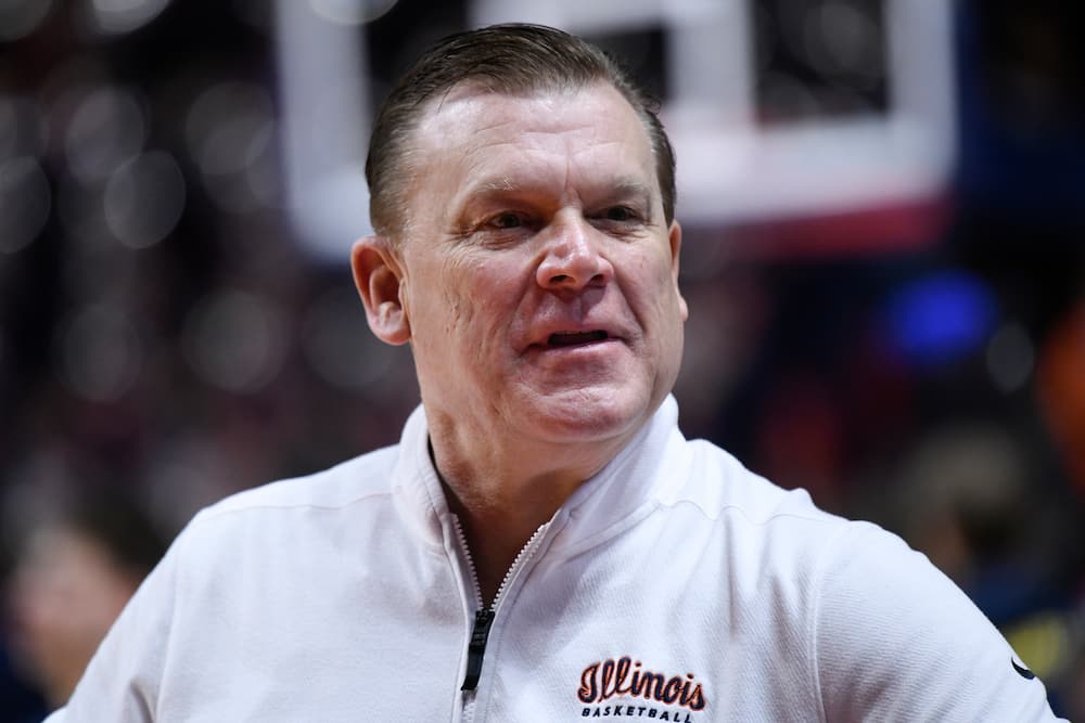 Brad Underwood looks on before the college basketball game between the Michigan Wolverines and the Illinois Fighting Illini
