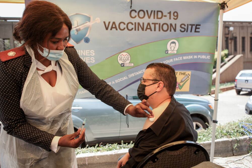 Covid19, vaccine, 4th wave, fourth wave