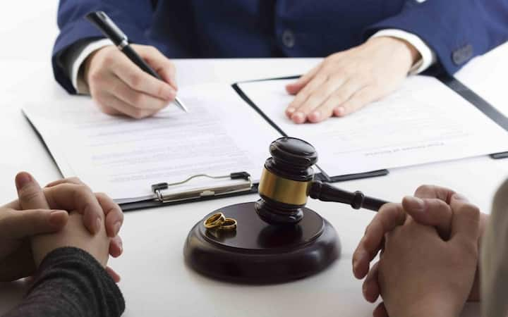 how-much-do-divorce-lawyers-cost-in-south-africa-2022-divorce-lawyer