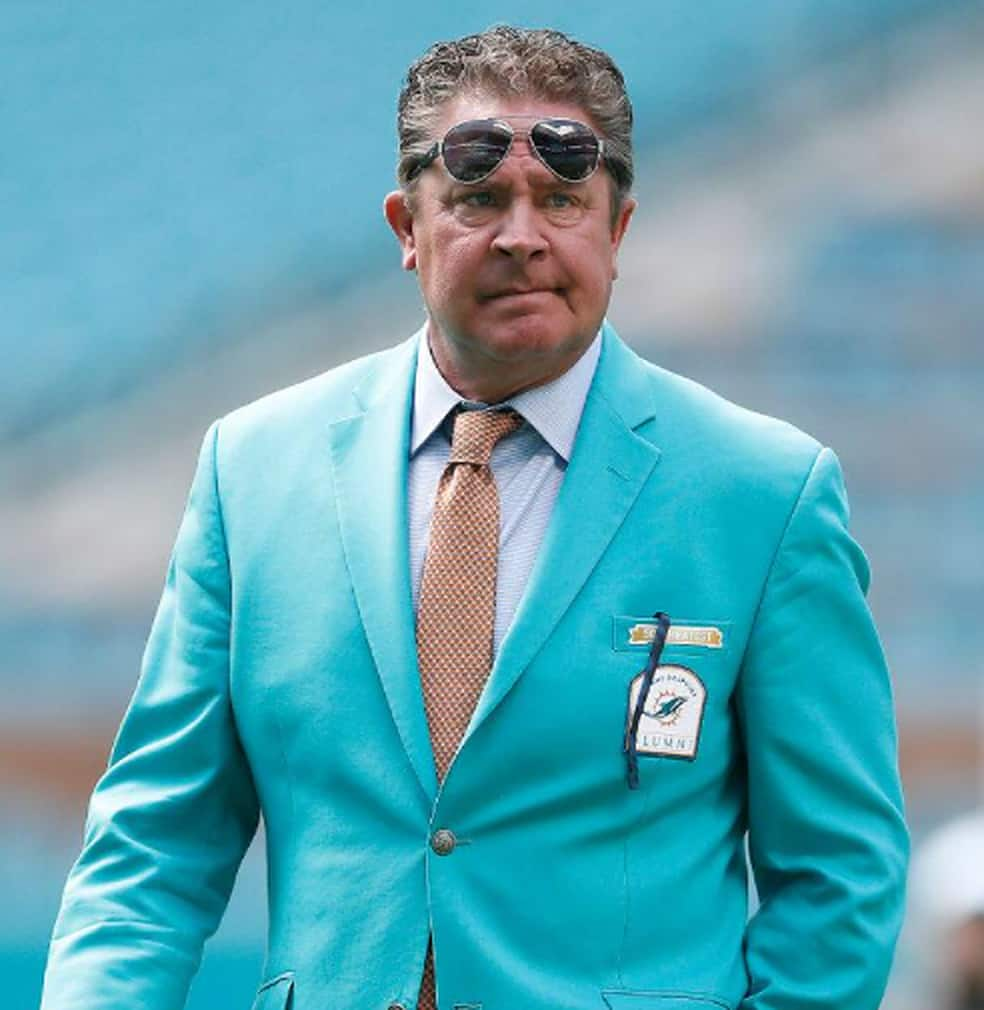 Dan Marino net worth: How does Dolphins legend's rookie contract