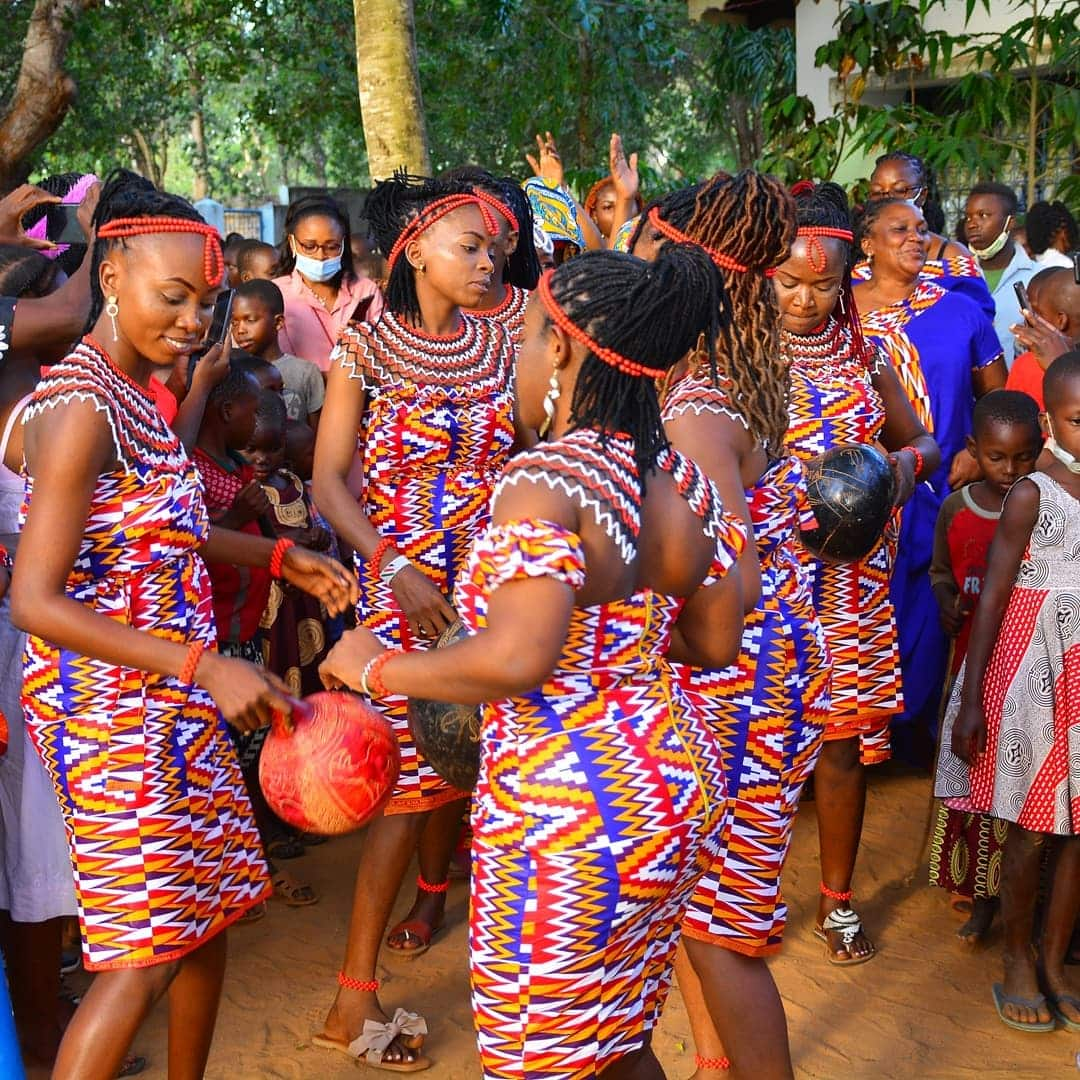 Traditional 2024 bridesmaids attire