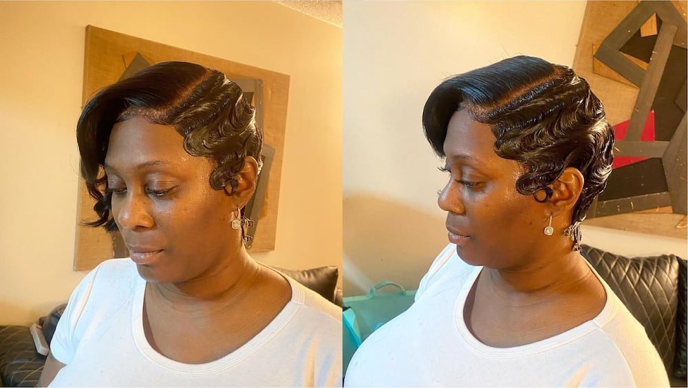 Finger waves with a soft curl