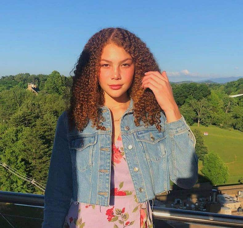 Who is Isabella Strahan? Age, height, school, TikTok, birthday ...