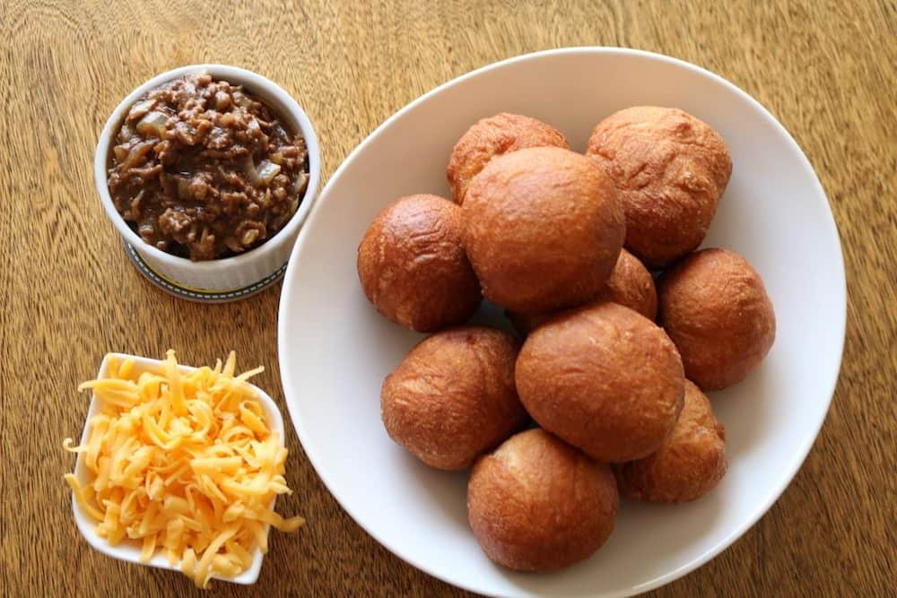 Vetkoek resep: tradisionele resep, deeg en proses